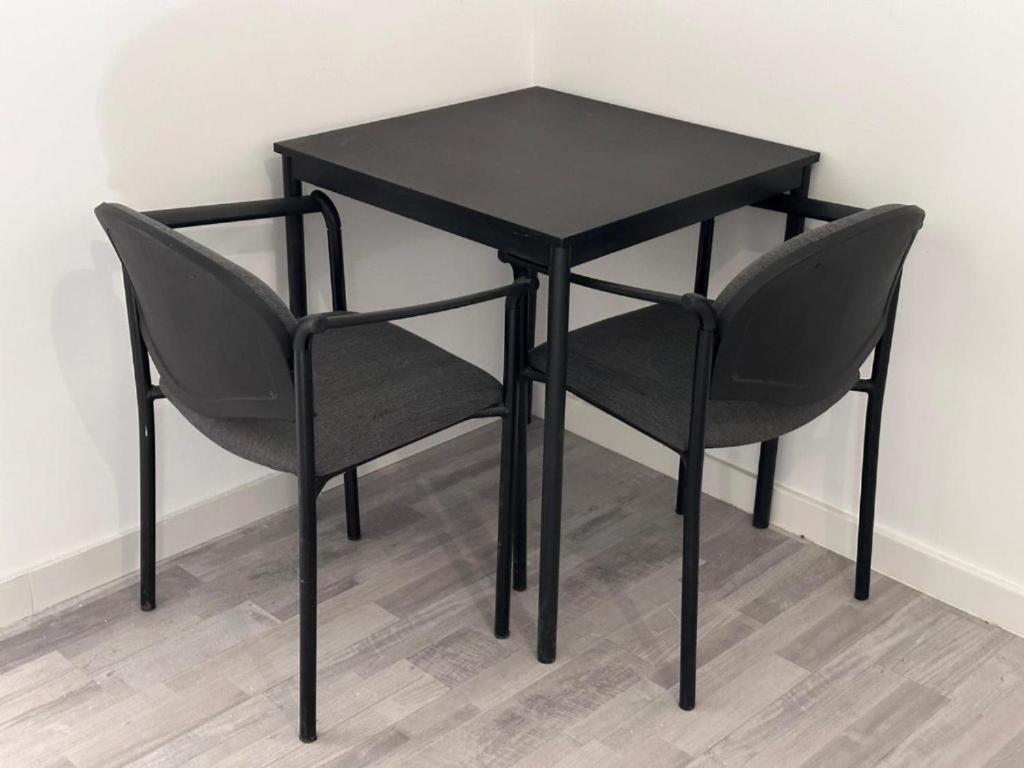 Apartamenty Golebia-Genius Poznan Ngoại thất bức ảnh