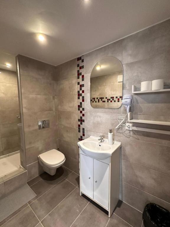 Apartamenty Golebia-Genius Poznan Ngoại thất bức ảnh