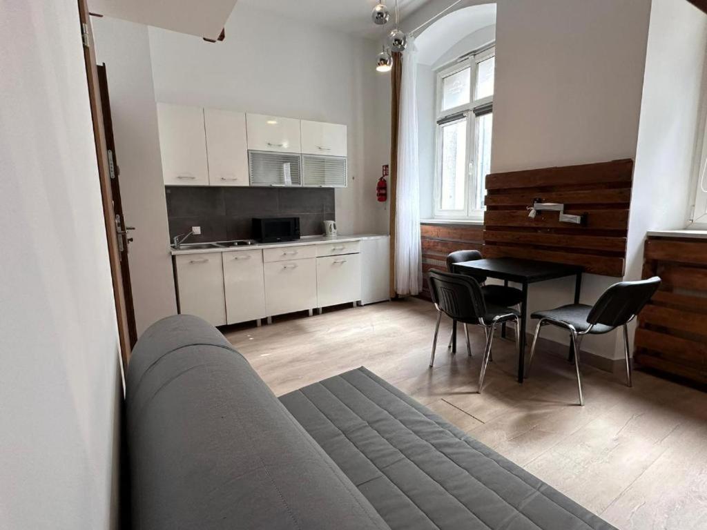 Apartamenty Golebia-Genius Poznan Ngoại thất bức ảnh