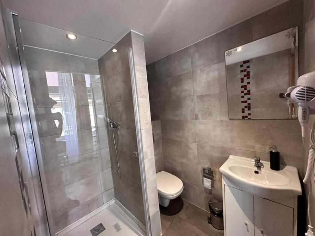 Apartamenty Golebia-Genius Poznan Ngoại thất bức ảnh